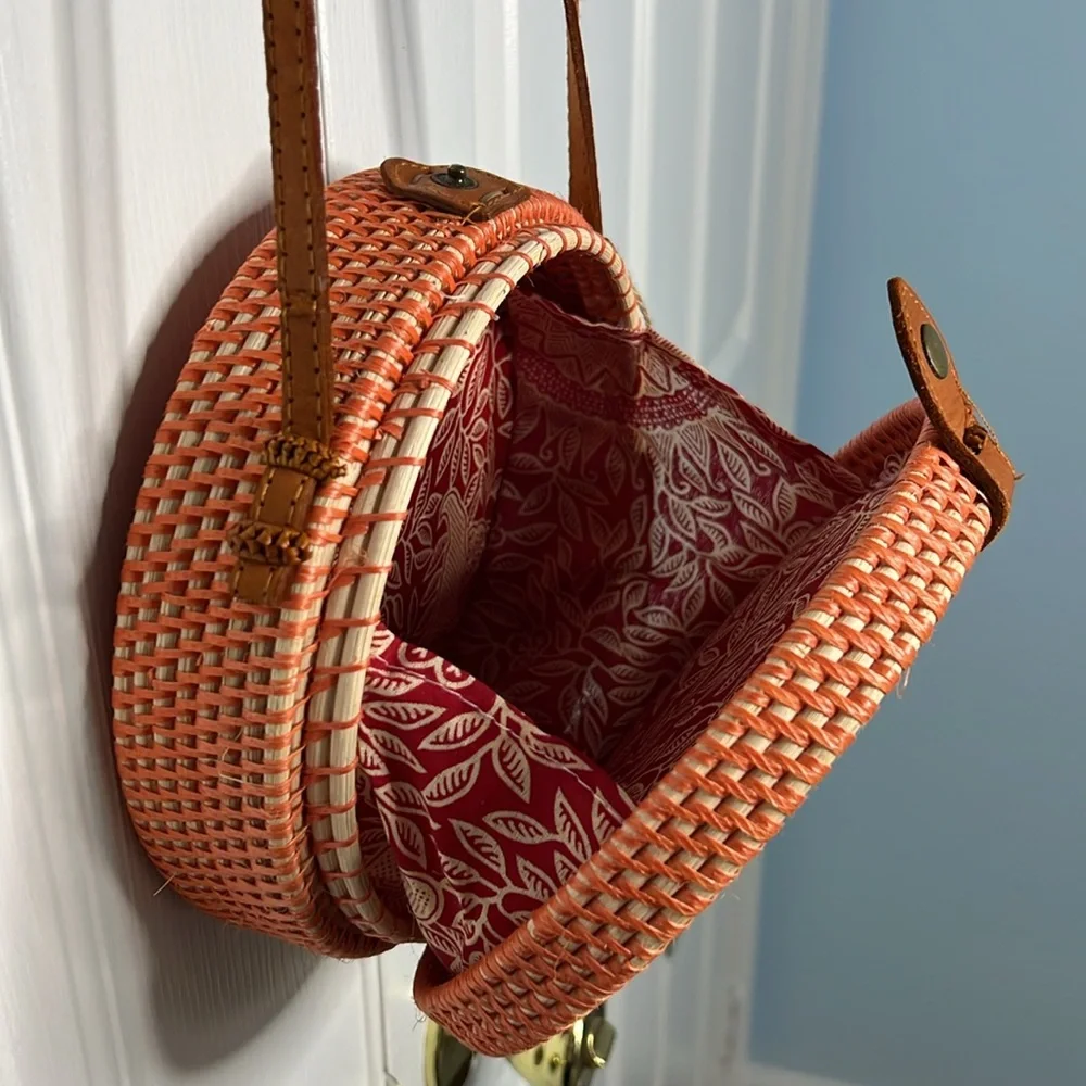 Rattan Circle Crossbody Bag Round Hand Woven Orange Lined Purse - Picture 6 of 8